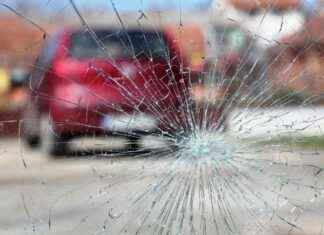 Tragic Death of Youngster Filming TikTok Video in Karachi tragic-death-of-youngster-filming-tiktok-video-in-karachi