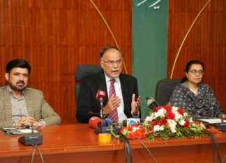 Boosting exports and digital economy: Ahsan Iqbal’s ‘Uraan Pakistan’ plan boosting-exports-and-digital-economy-ahsan-qbals-uraan-pakistan-plan