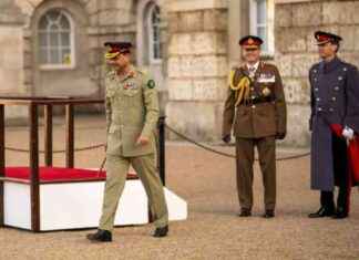 COAS Asim Munir in UK for Security Talks coas-asim-munir-in-uk-for-security-talks
