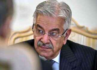 Khawaja Asif criticizes PTI for disrupting Champions Trophy khawaja-asif-criticizes-pt-for-disrupting-champions-trophy