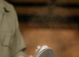 Steam Iron Price In Pakistan: Discover The Best Deals & Features